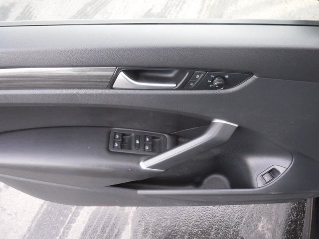 2020 Volkswagen Passat 2.0T R-Line