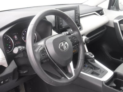 2020 Toyota RAV4 XLE Premium