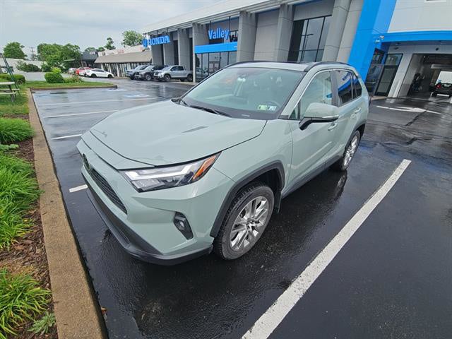 2023 Toyota RAV4 XLE Premium