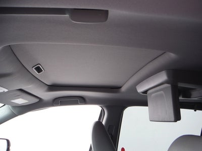 2019 Honda Pilot Touring w/Rear Captain's Chairs