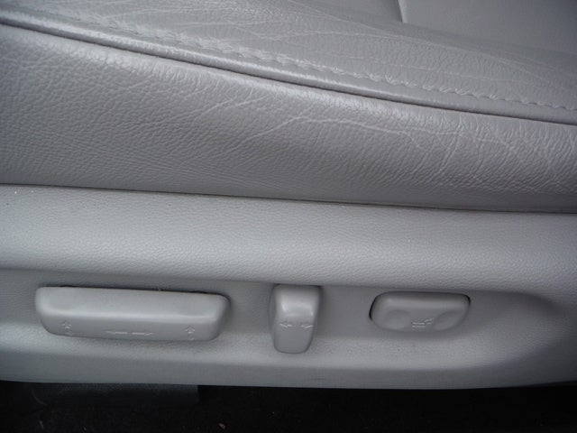 2019 Honda Pilot Touring w/Rear Captain's Chairs