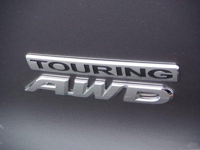 2019 Honda Pilot Touring w/Rear Captain's Chairs