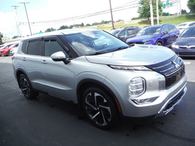 2022 Mitsubishi Outlander SE